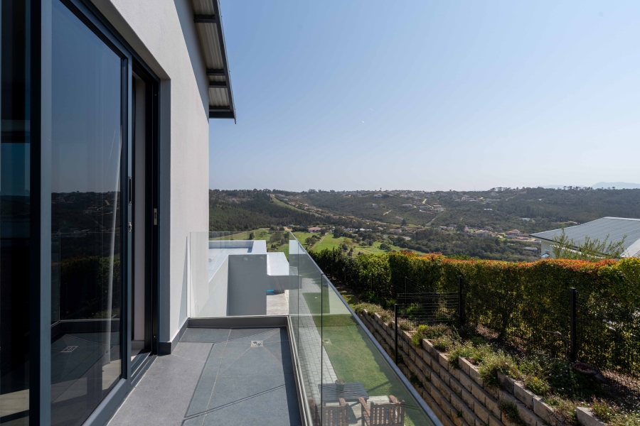 4 Bedroom Property for Sale in Brackenridge Western Cape